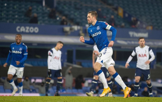 于米提的加 于米提的加